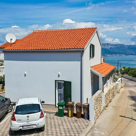Awesome Home In Slatine