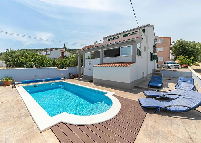 Stunning In With Kitchen Сasa de vacaciones